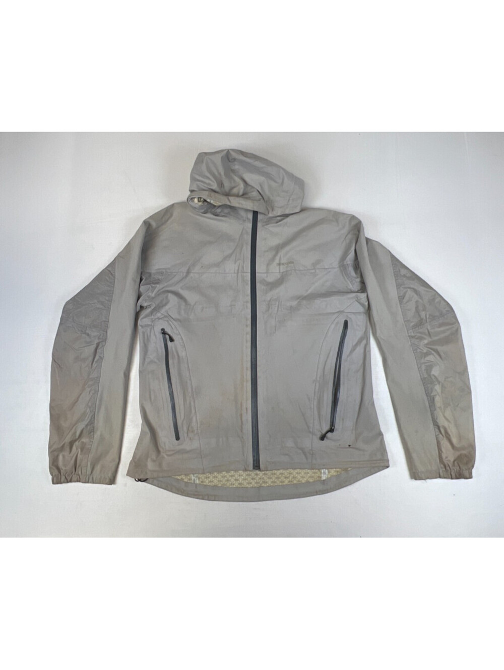Patagonia Women M Grey Nylon Hooded Rain Jacket Outdoor Windbreaker Coat